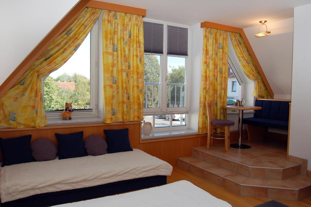 Pension Zur Post Apartment Bad Blumau Phòng bức ảnh